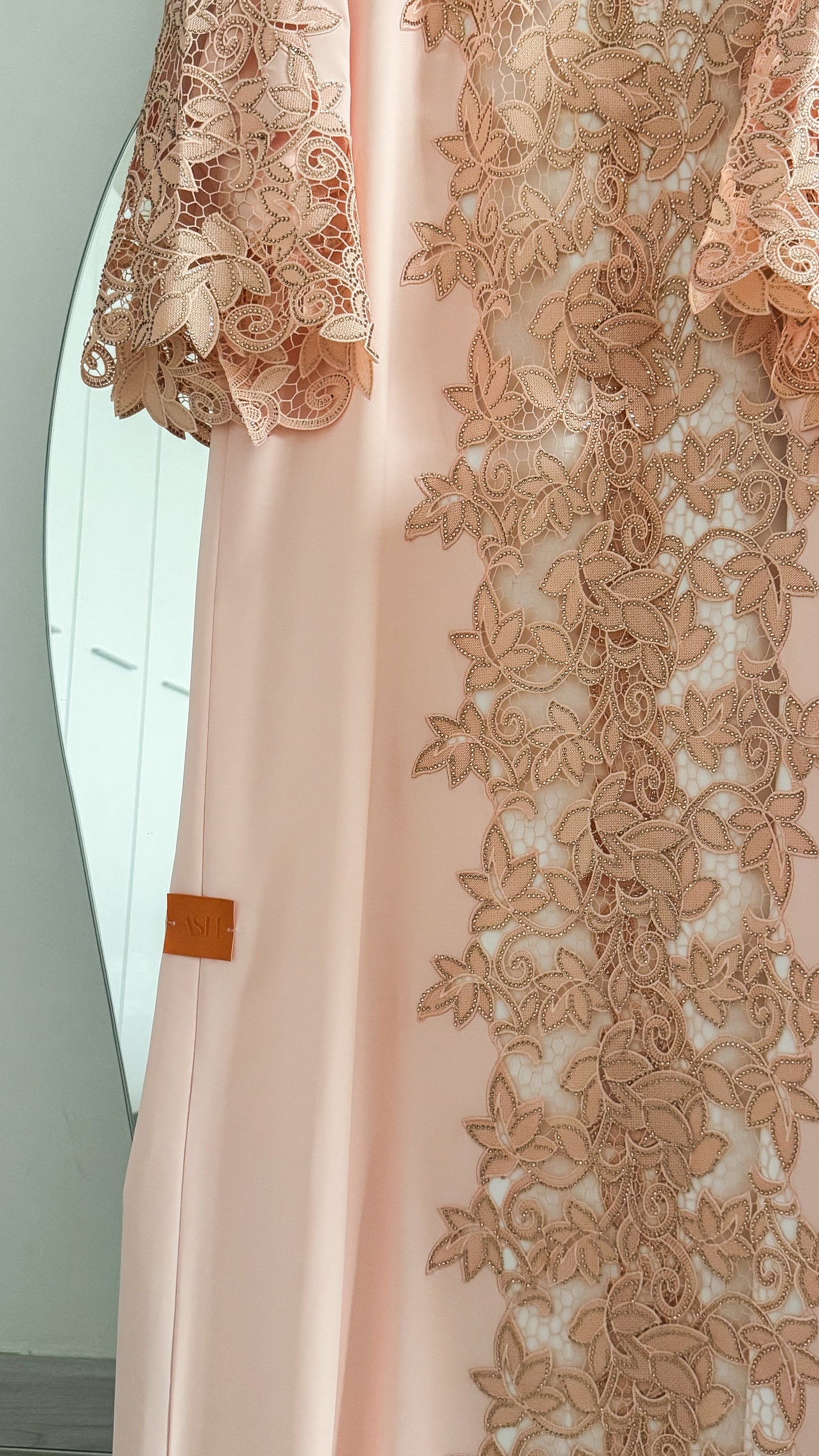 Shmookh in Light Pink